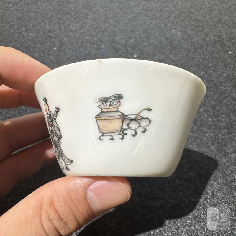 清雍正 墨彩人物故事图马蹄杯一组四件 - 图15